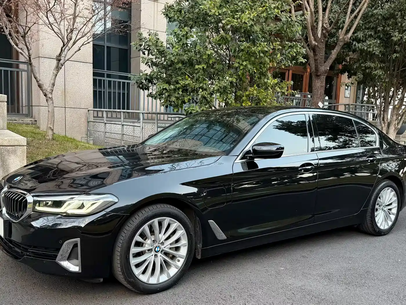 BMW 5 SERIES NEW ENERGY