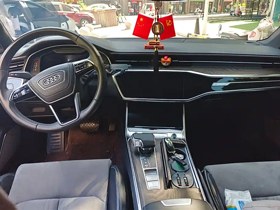 Audi A6L 2023 45 TFSI Premium Selection Dynamic фото 12