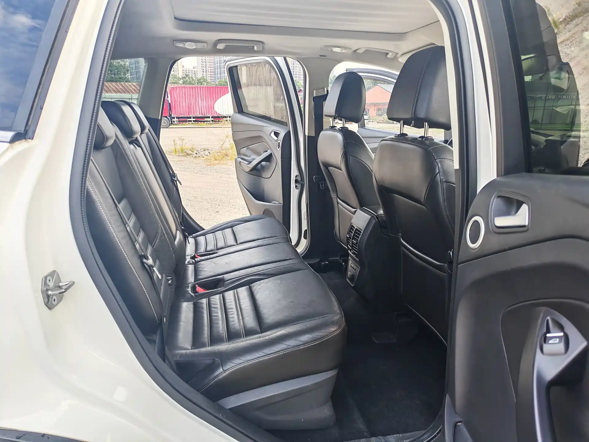 Photo 9 - Ford Kuga