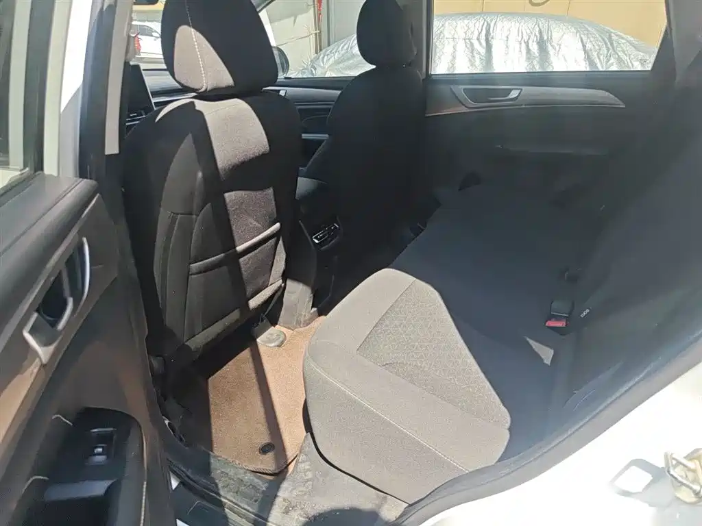 Haval M6 2021 PLUS 1.5T Manual Elite Smart Connect фото 18