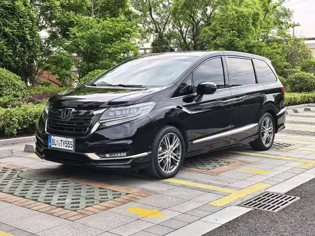 Honda Elysion 2019 2.0L Hybrid Luxury Edition