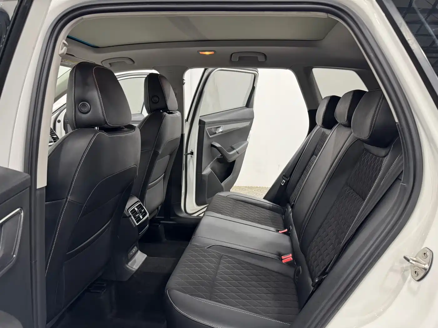 Škoda Karoq 2021 TSI280 Luxury Edition фото 6