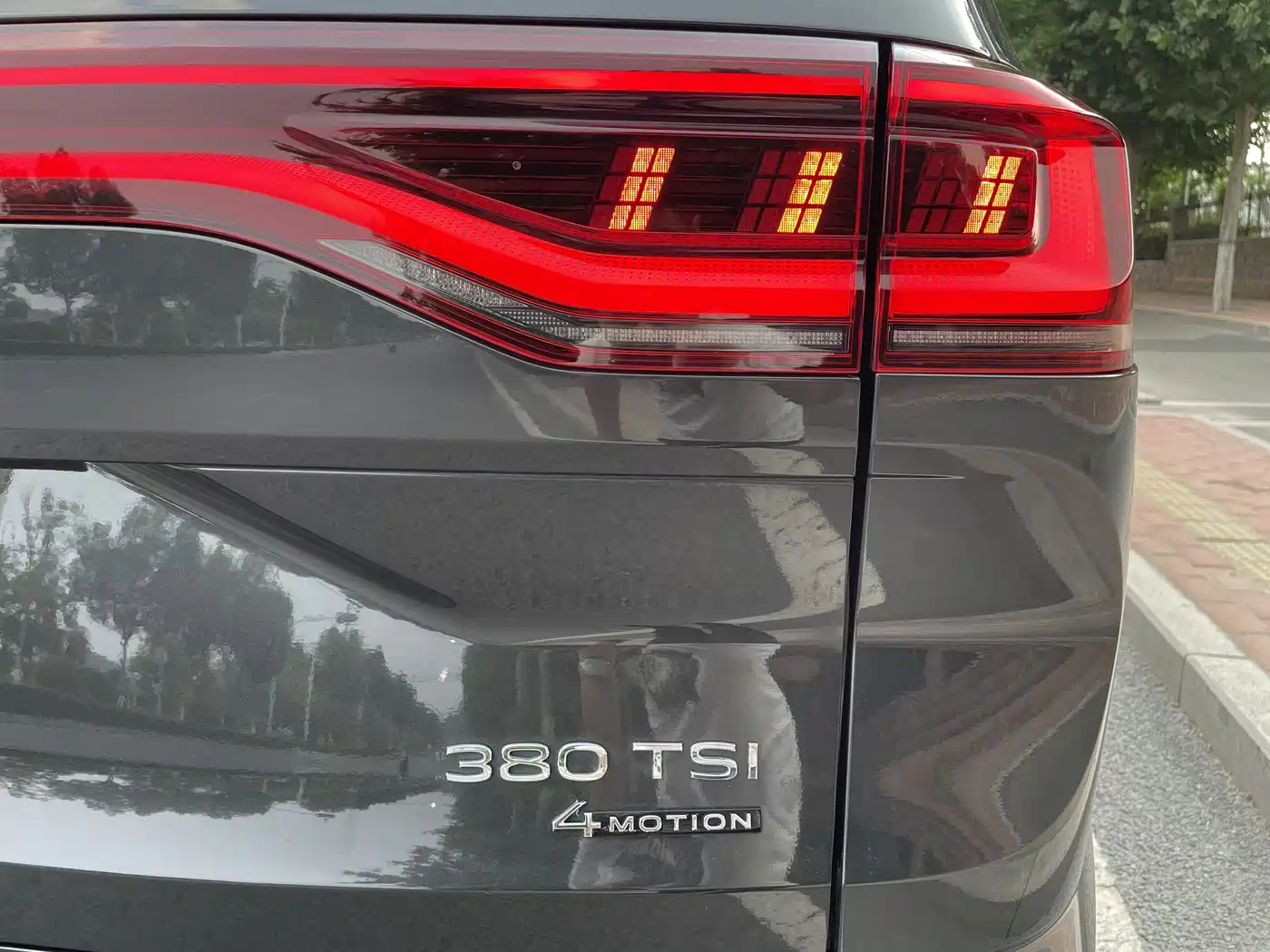 Volkswagen Talagon 2023 Facelift 380TSI 4WD Luxury Premium Pro Edition 6-Seater фото 16
