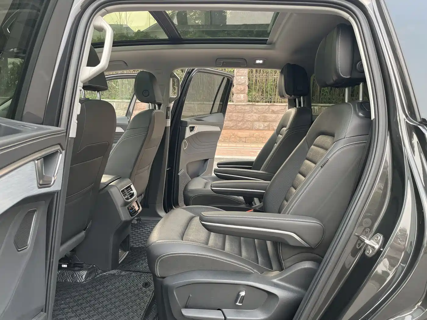 Volkswagen Talagon 2023 Facelift 380TSI 4WD Luxury Premium Pro Edition 6-Seater фото 8