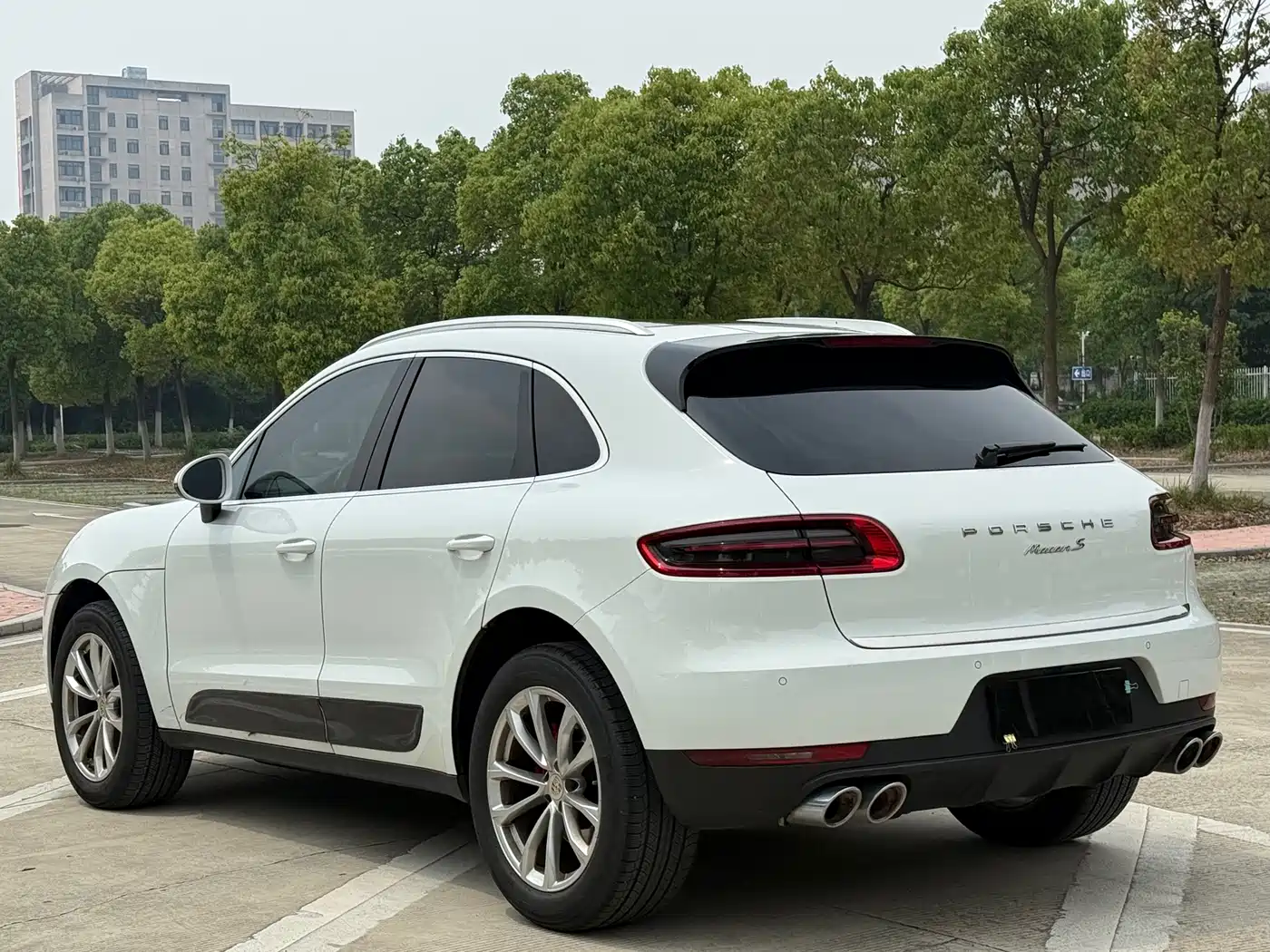 Porsche Macan 2017 Macan 2.0T фото 8