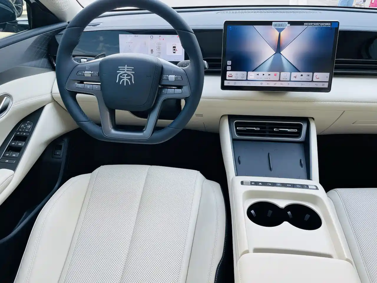 BYD Qin L 2025 EV 545KM Superior фото 14