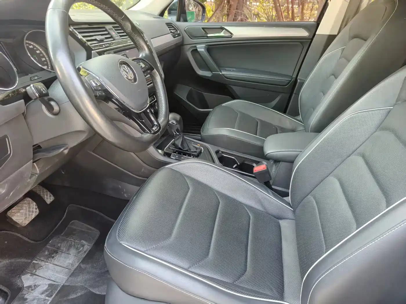 Volkswagen Tiguan L 2018 330TSI Automatic 2WD Trend Edition фото 4