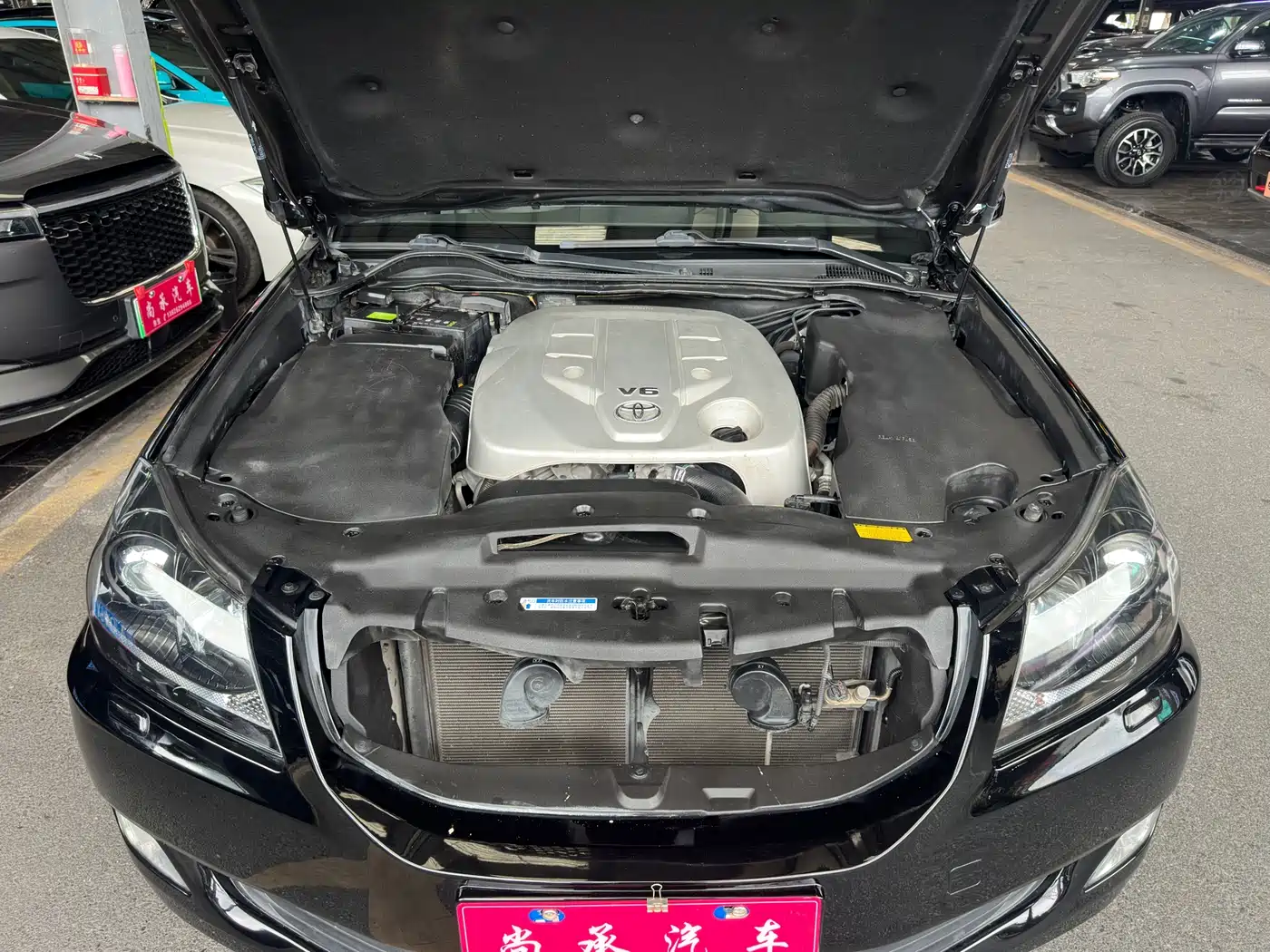 Toyota Crown 2011 2.5L Royal Leather Sunroof Special Edition фото 8