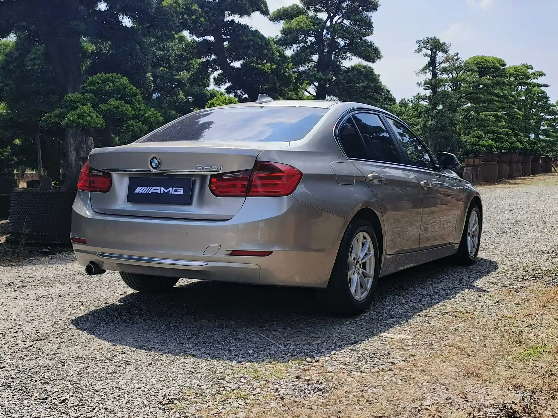 Photo 14 - BMW 3 Series
