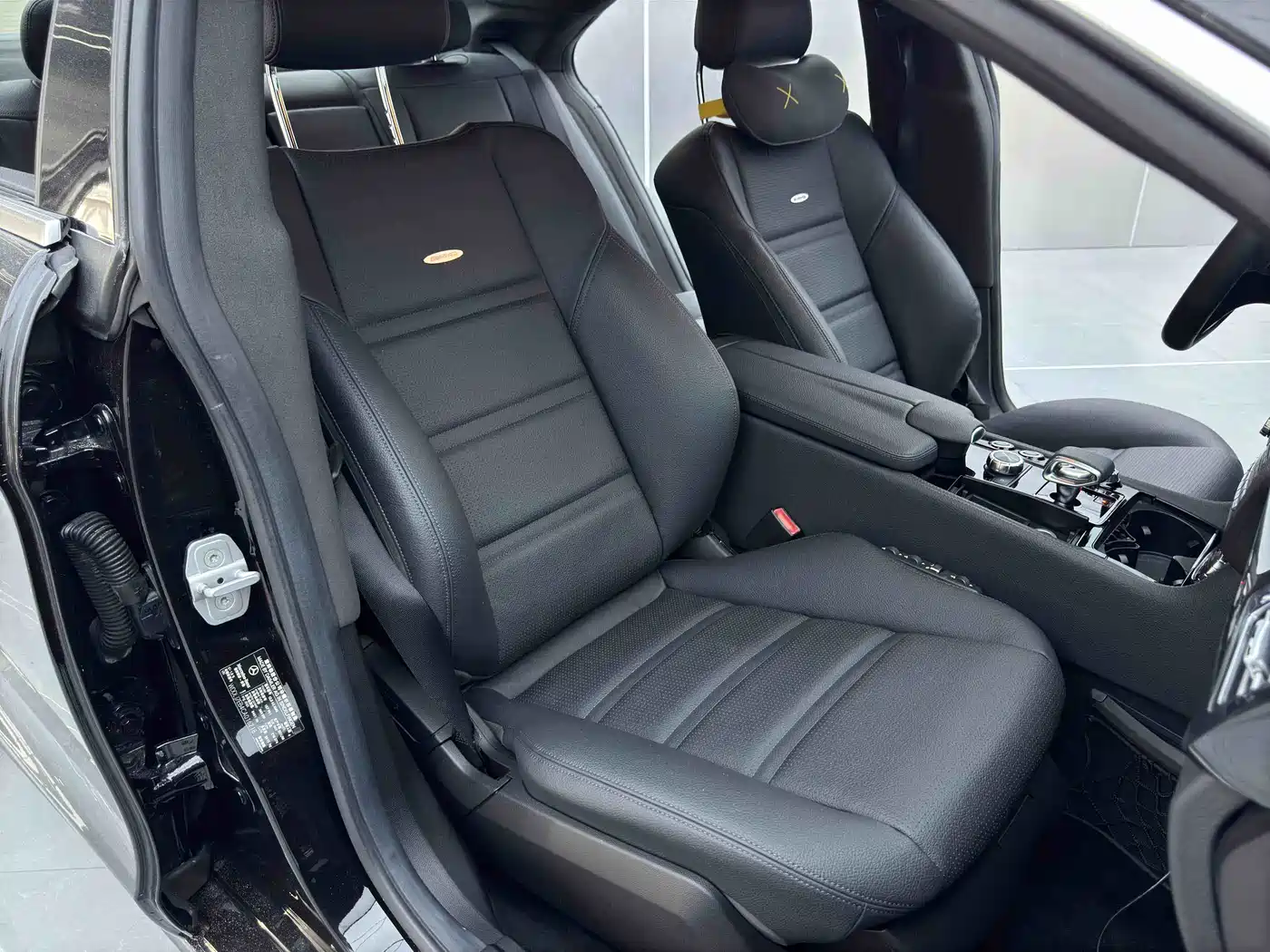 Mercedes-Benz CLS AMG 2012 AMG CLS 63 фото 21
