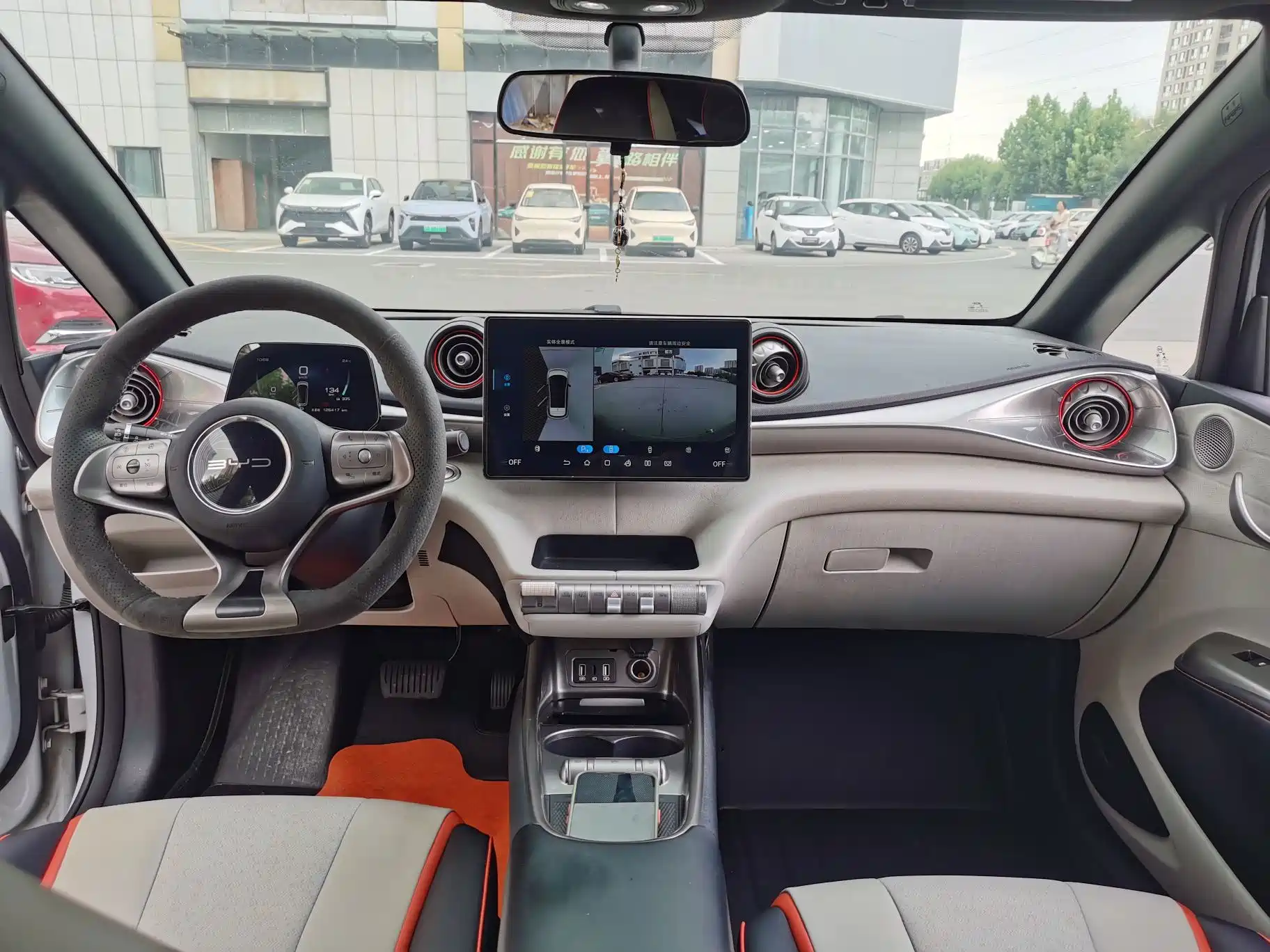 Фото 8 - BYD Dolphin