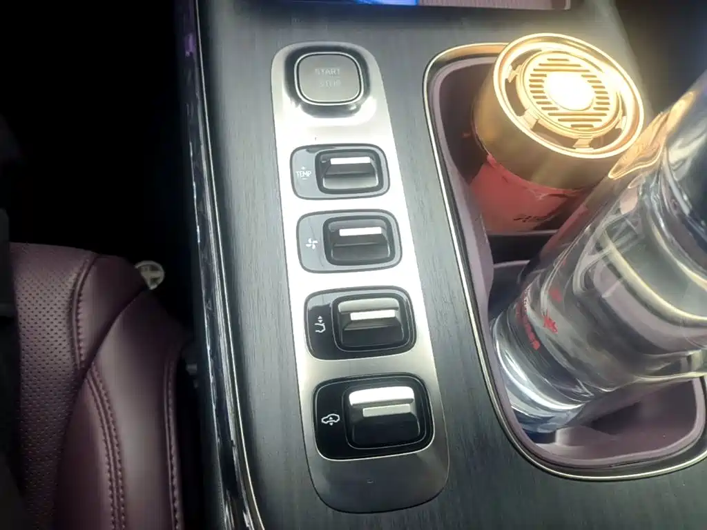 Xiaomi Auto Xiaomi SU7 2024 AWD Max Founder's Edition фото 10