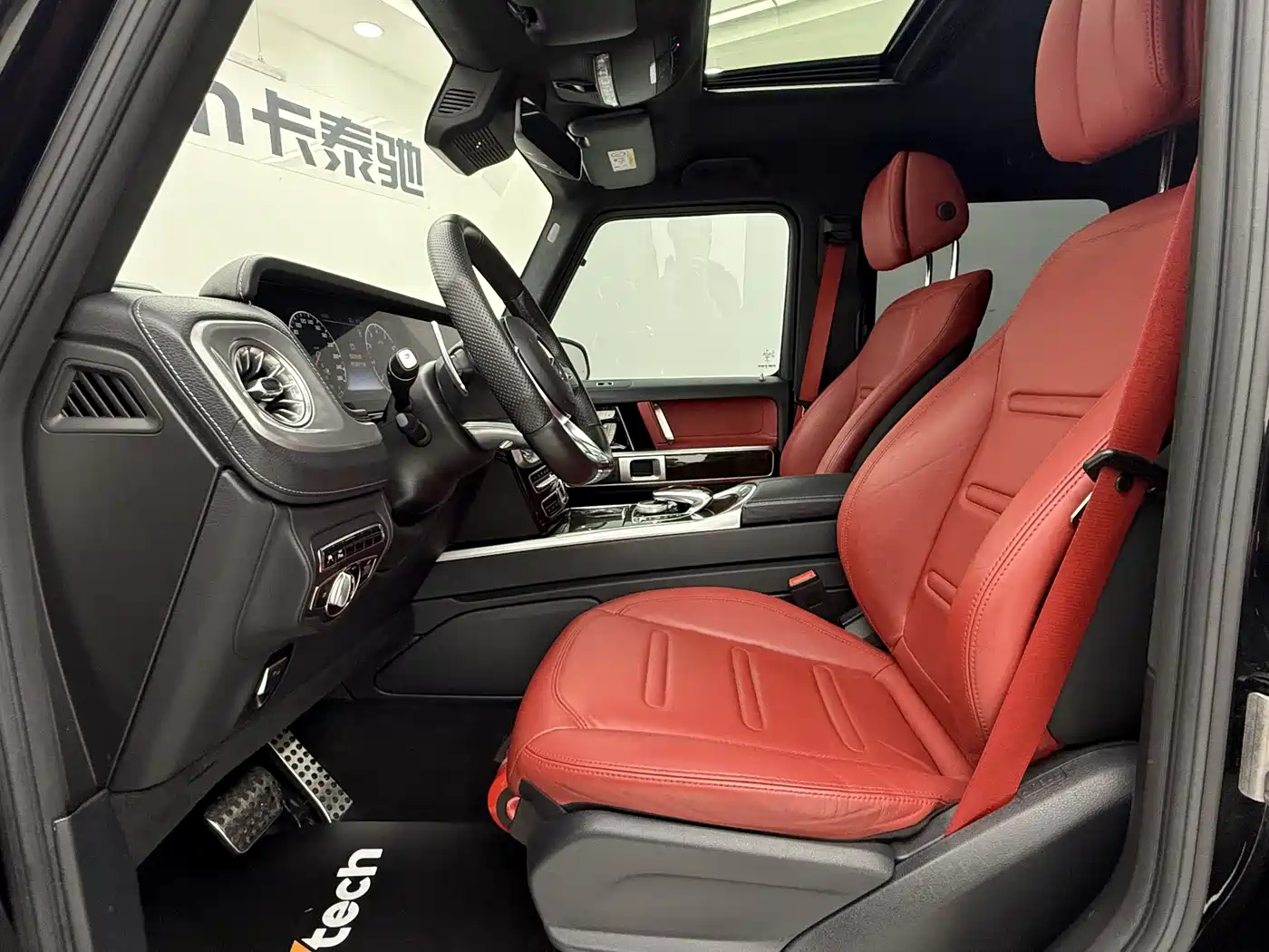 Mercedes-Benz G-Class фото 9