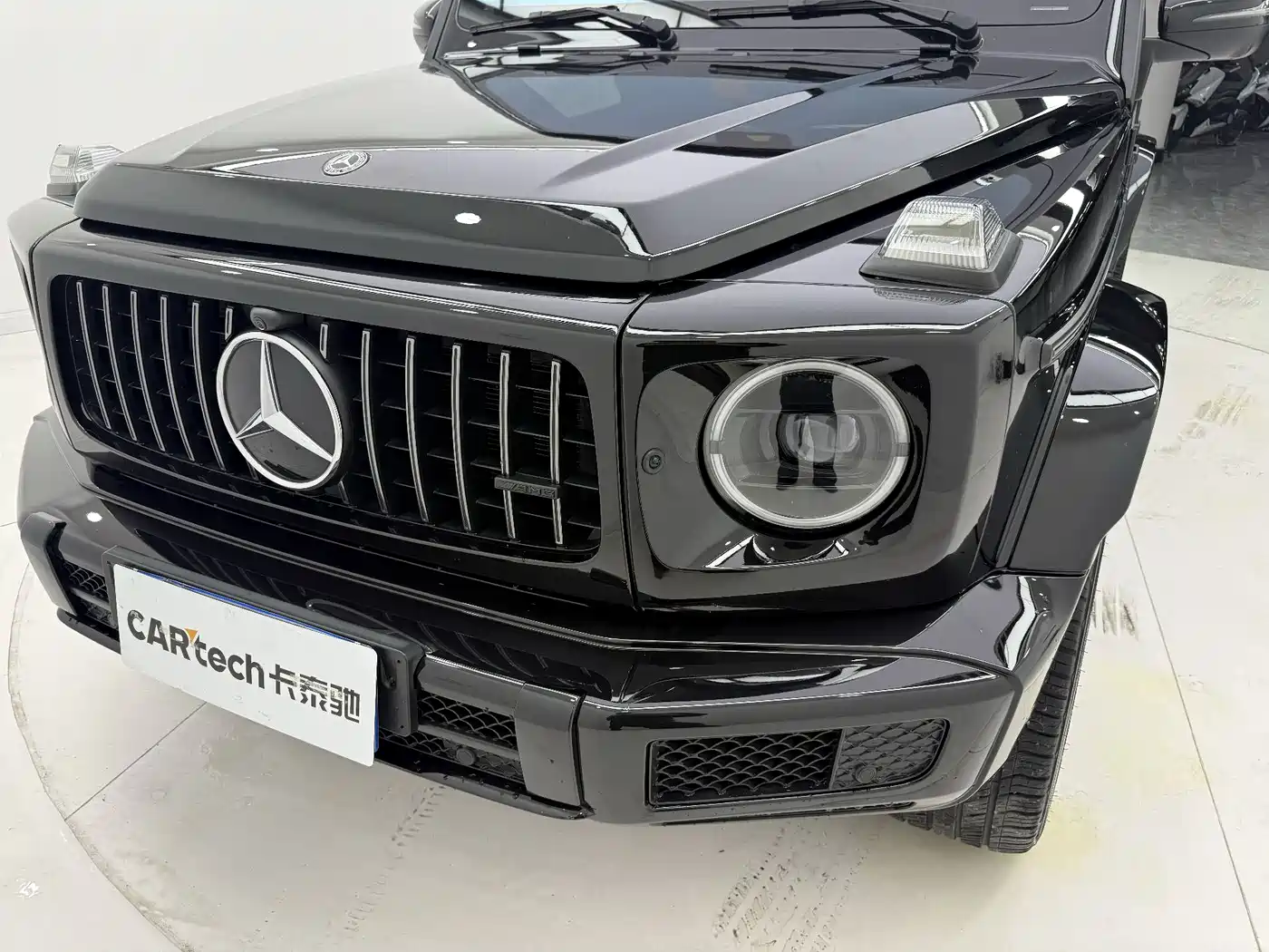 Mercedes-Benz G-Class фото 16