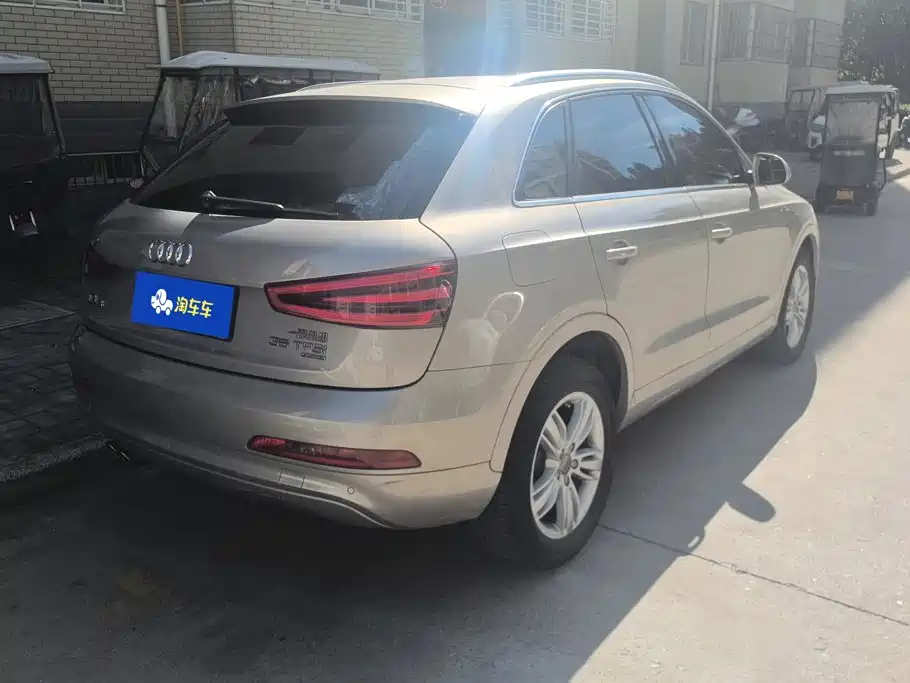 Фото 3 - Audi Q3