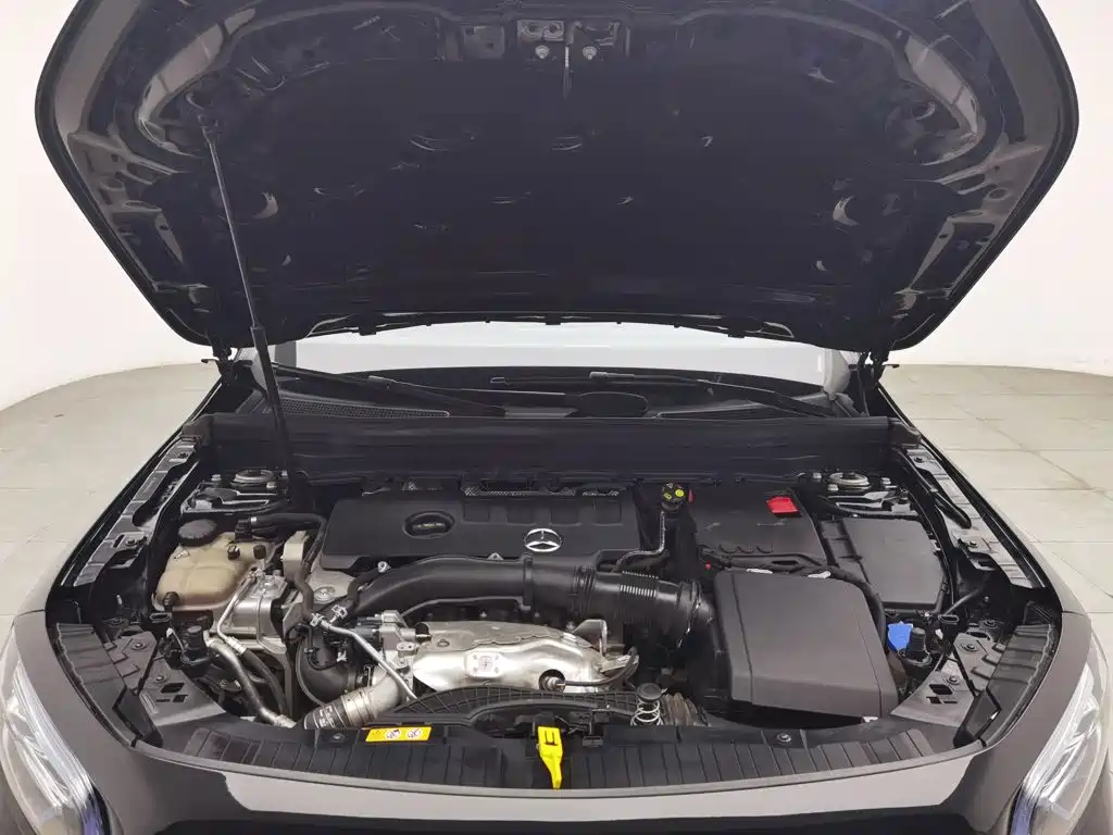 Mercedes-Benz GLB, миниатюра 6