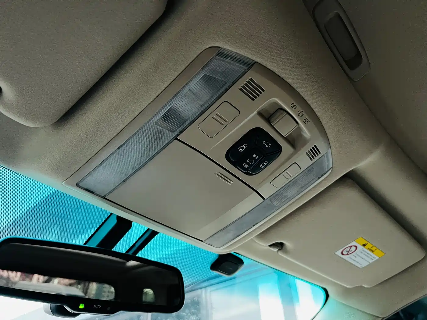 Toyota Alphard 2012 3.5L Luxury Edition фото 27