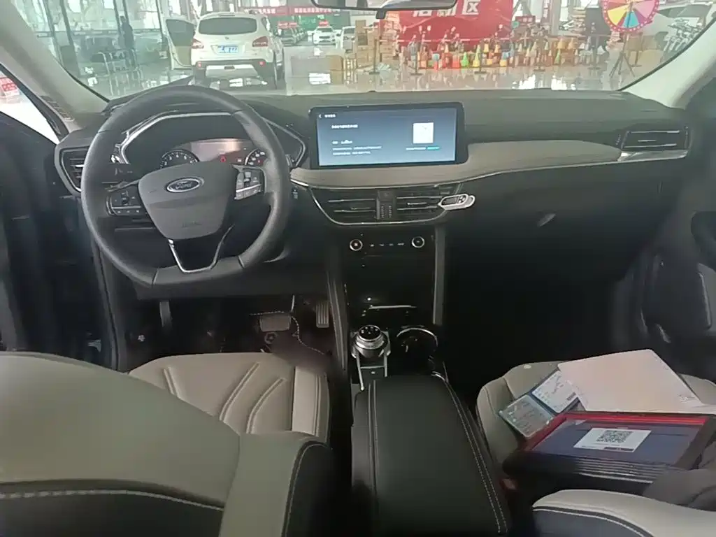 Ford Escape 2024 2024 Model EcoBoost 245 4WD Premium Edition