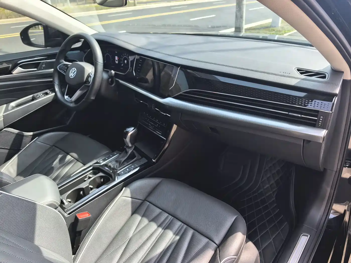 VOLKSWAGEN PASSAT NEW ENERGY