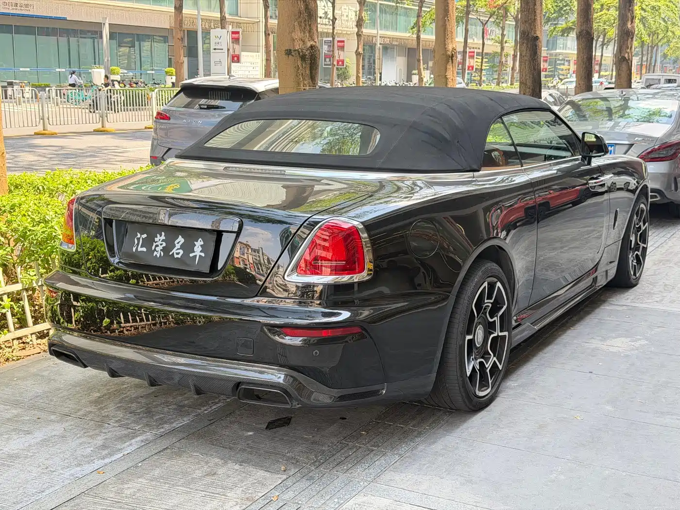 Rolls-Royce Dawn 2018 2018 6.6T Black Badge