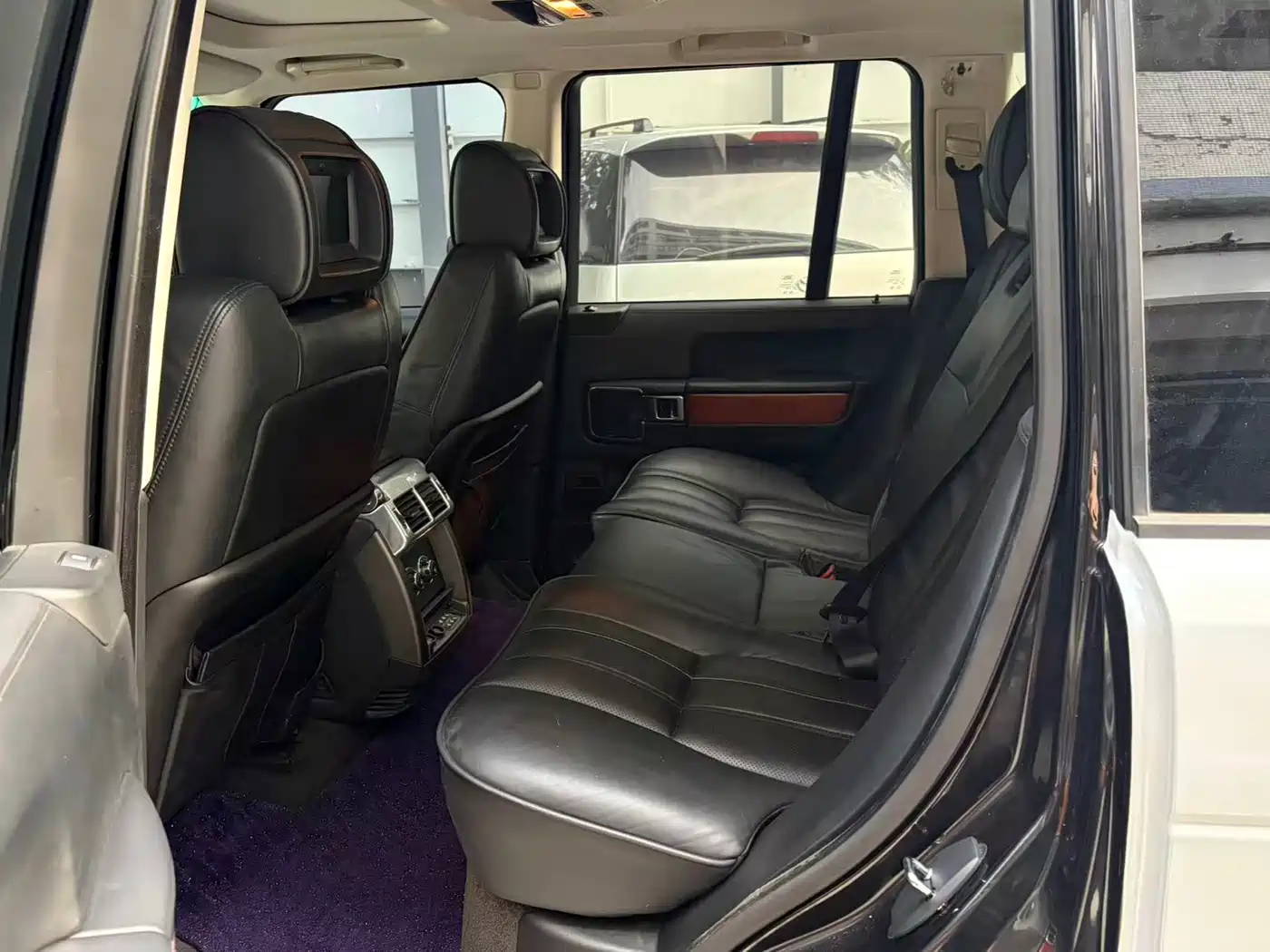 Land Rover Range Rover 2011 3.6 TDV8 фото 9