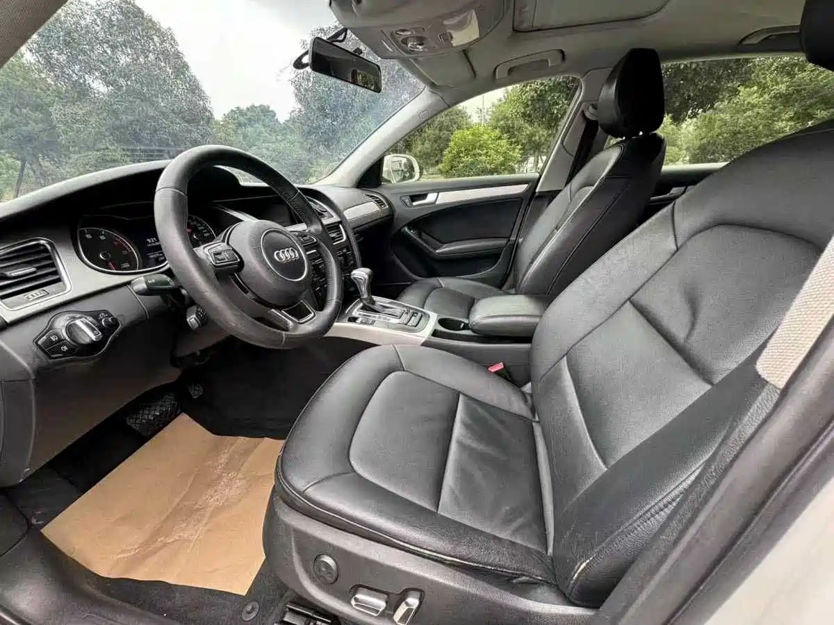 Фото 7 - Audi A4L