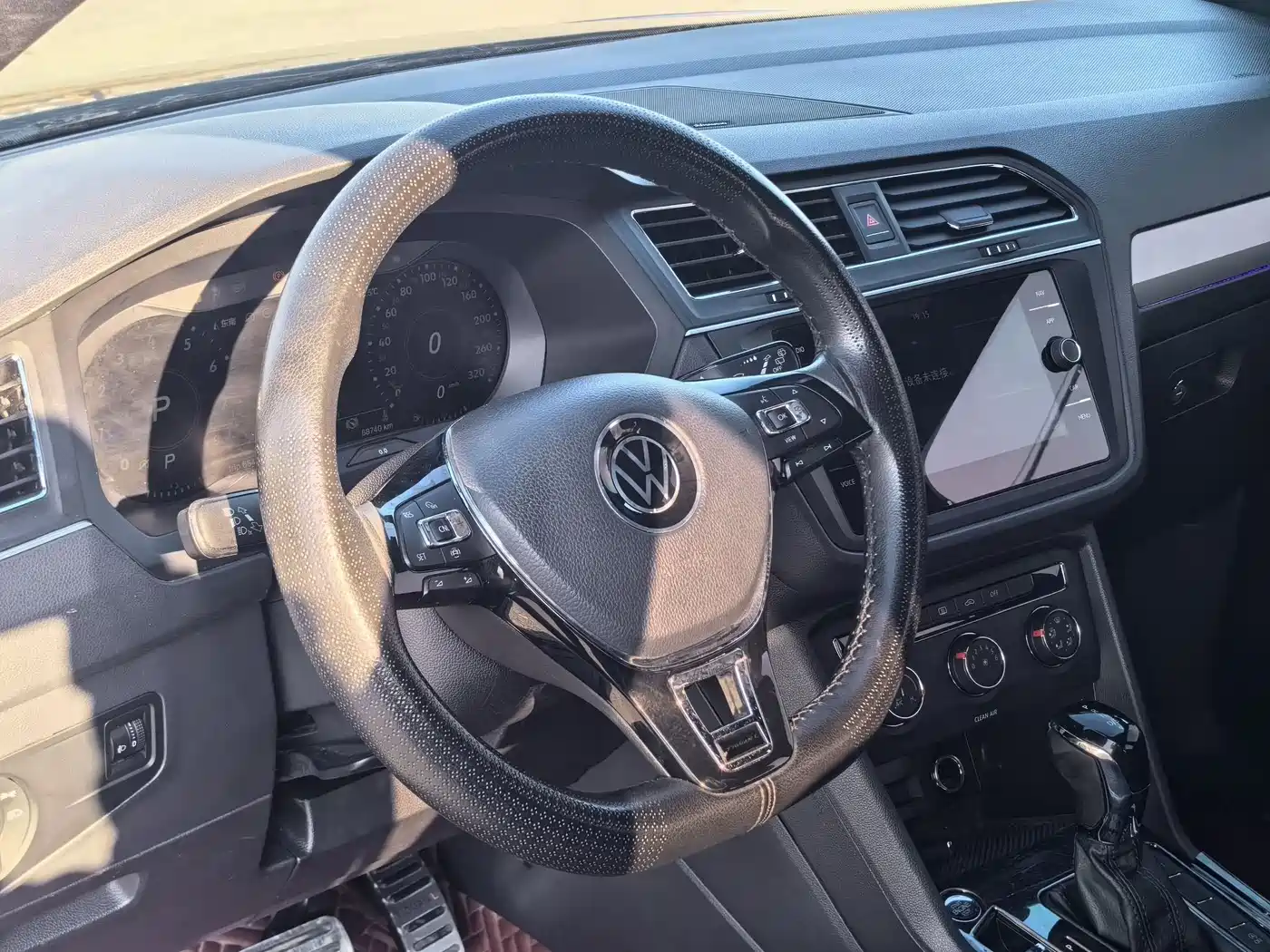 Volkswagen Tiguan L 2021 330TSI Automatic 2WD Smart фото 6