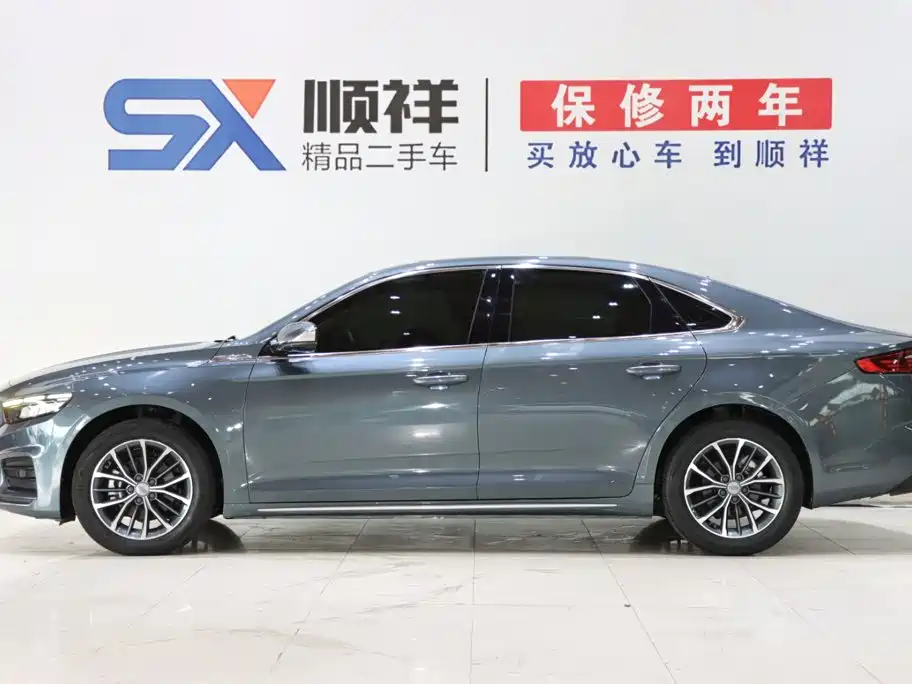 Фото 6 - Geely Preface