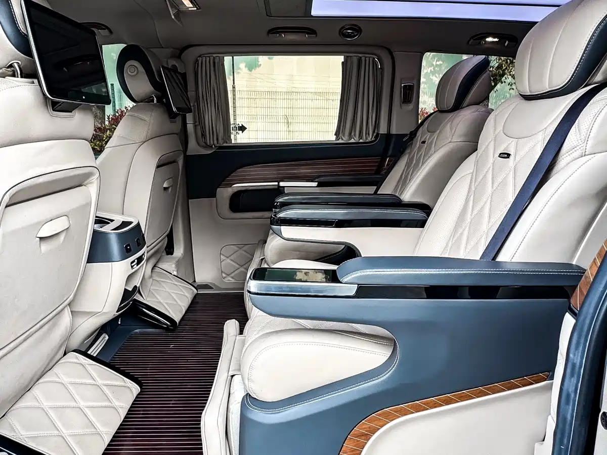 MERCEDES-BENZ V CLASS