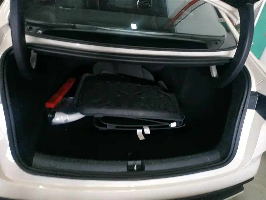 BYD Seal 06 DM-i Touring 2025 DM-i 150KM Premium фото 4