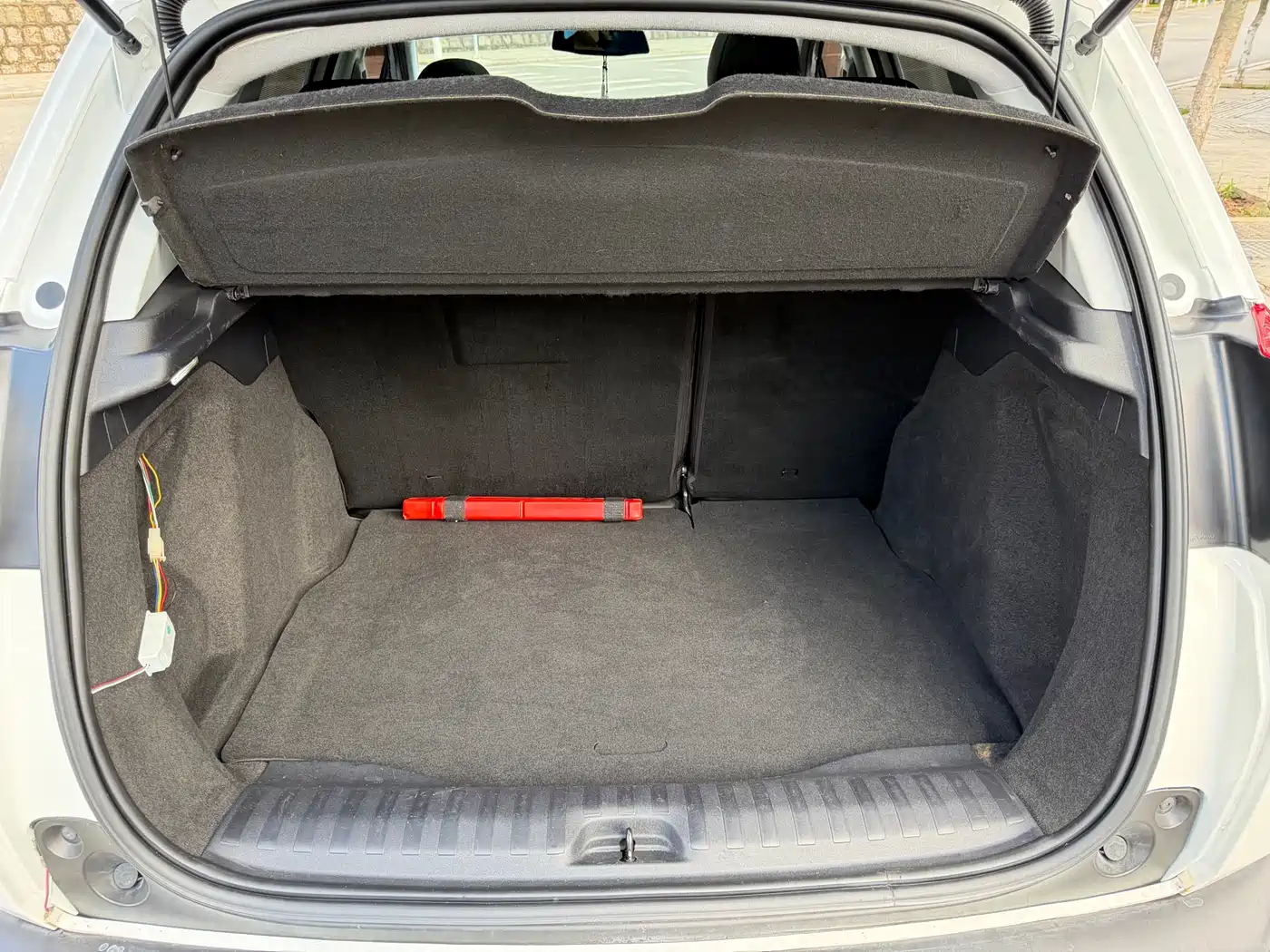 Peugeot 2008 2014 1.6L Automatic Navigation Edition фото 15