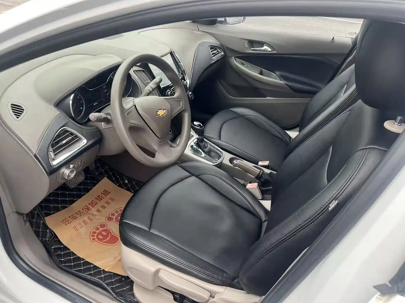 Chevrolet Cruze 2015 1.5L Automatic Fashion Navigation Edition фото 8