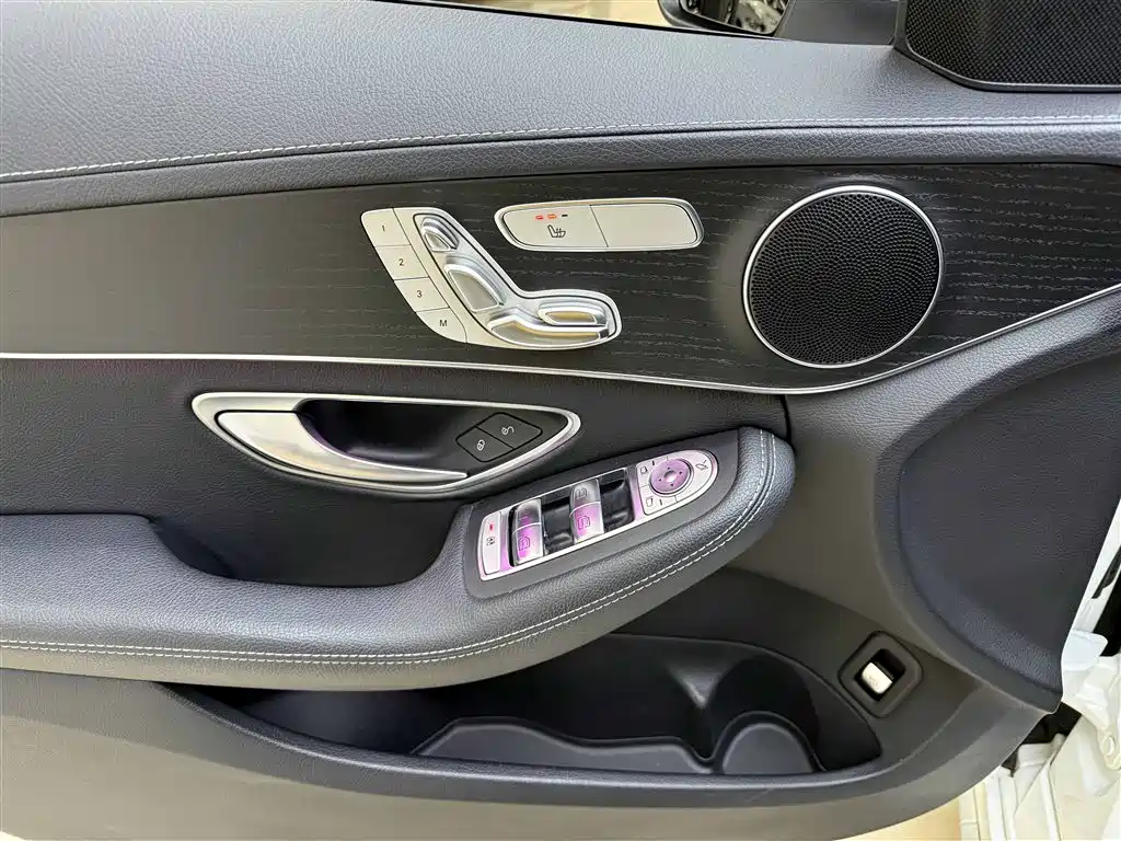 Mercedes-Benz C-Class 2020 Facelift C 260 L Sport фото 15