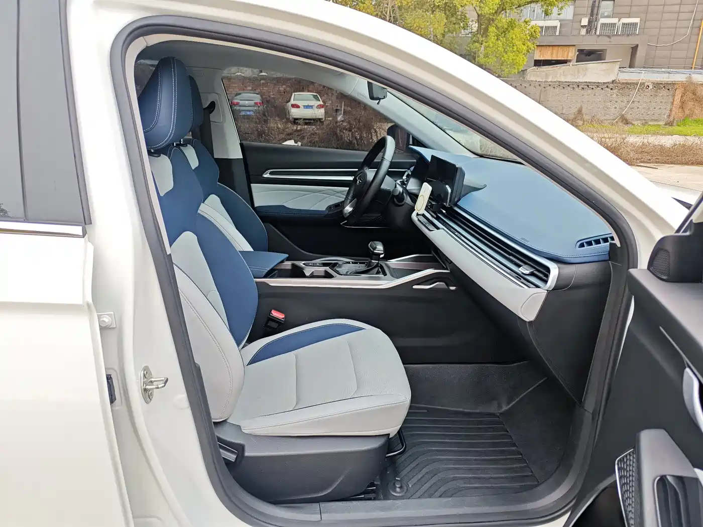 GEELY AUTOMOBILE EMGRAND