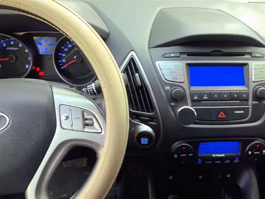 Hyundai Beijing Hyundai ix35 2013 2.0L Auto 2WD Smart GLS China IV фото 13