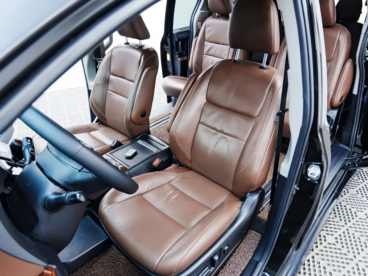 Toyota Sienna 2015 3.5L 4WD L фото 12
