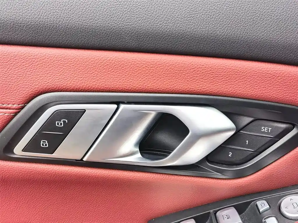 BMW 3 Series 2024 325Li M Sport Shadowline Package фото 34