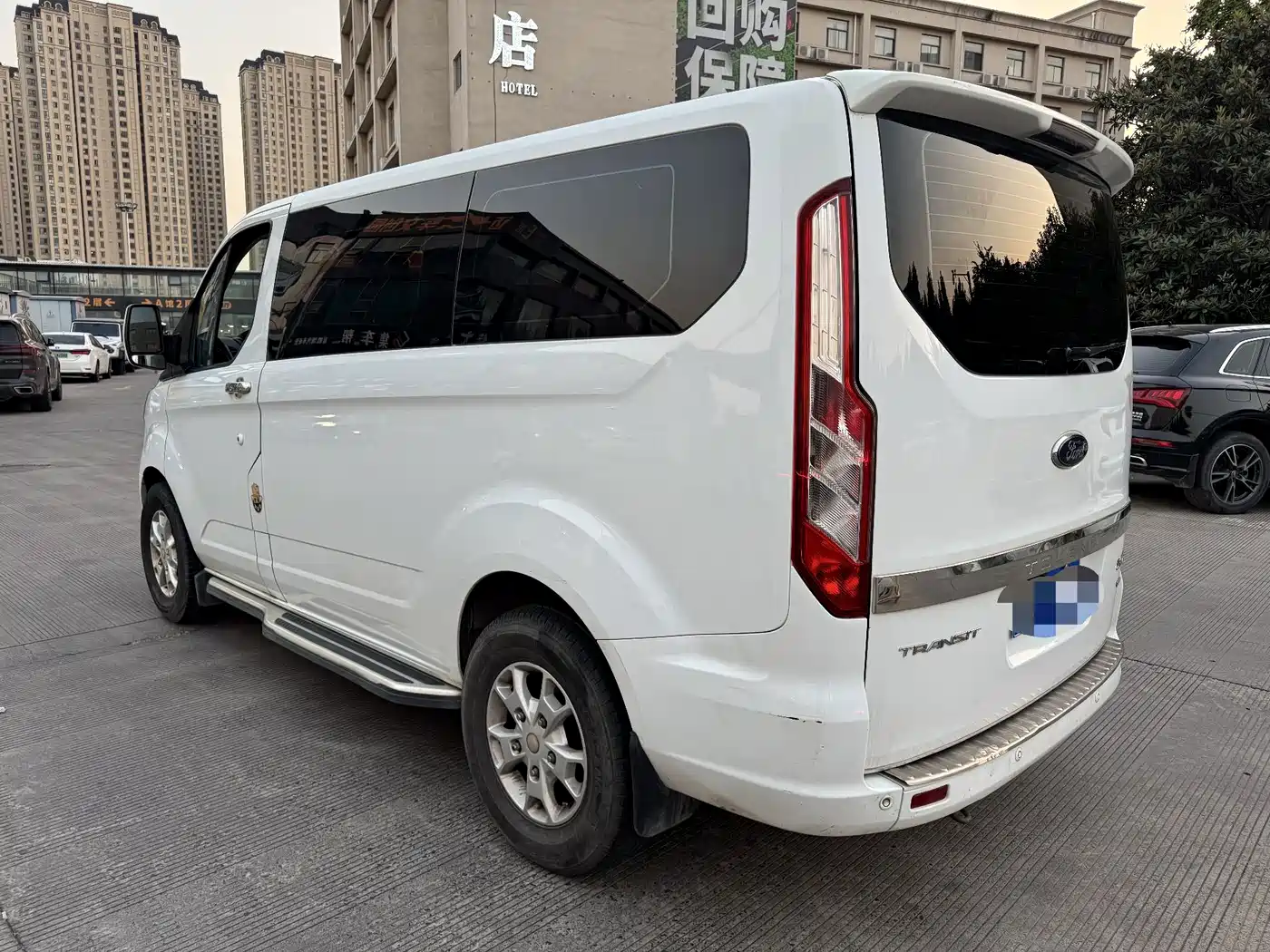 Ford Transit 2019 2019 2.0T Diesel Business Travel Short Wheelbase Low Roof 7-seater China VI
