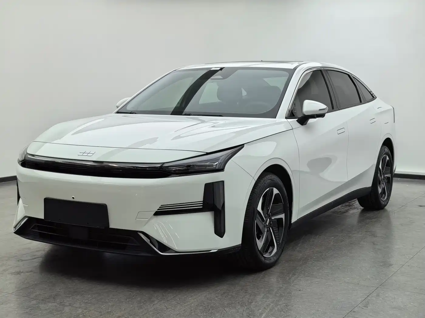 Geely Galaxy Galaxy L6 2024 125km PLUS Soaring Dragon Edition