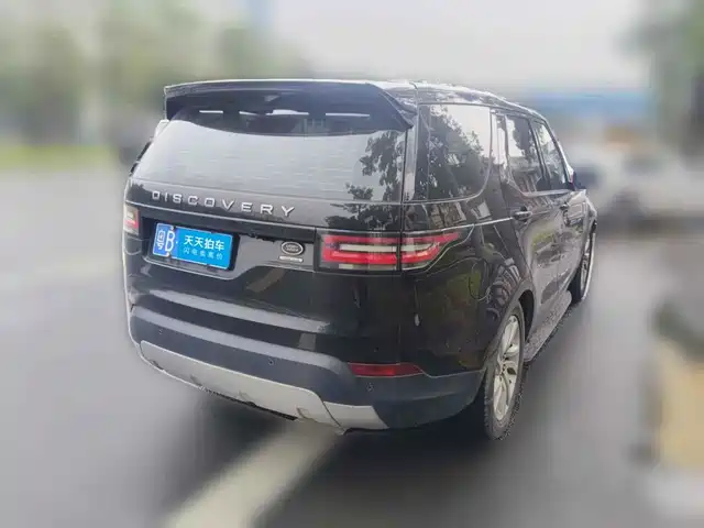 Land Rover Discovery 2017 3.0 SC V6 HSE — фото 2