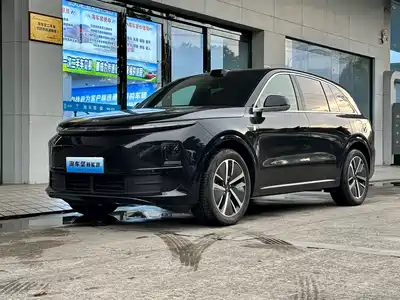 Li Auto L6