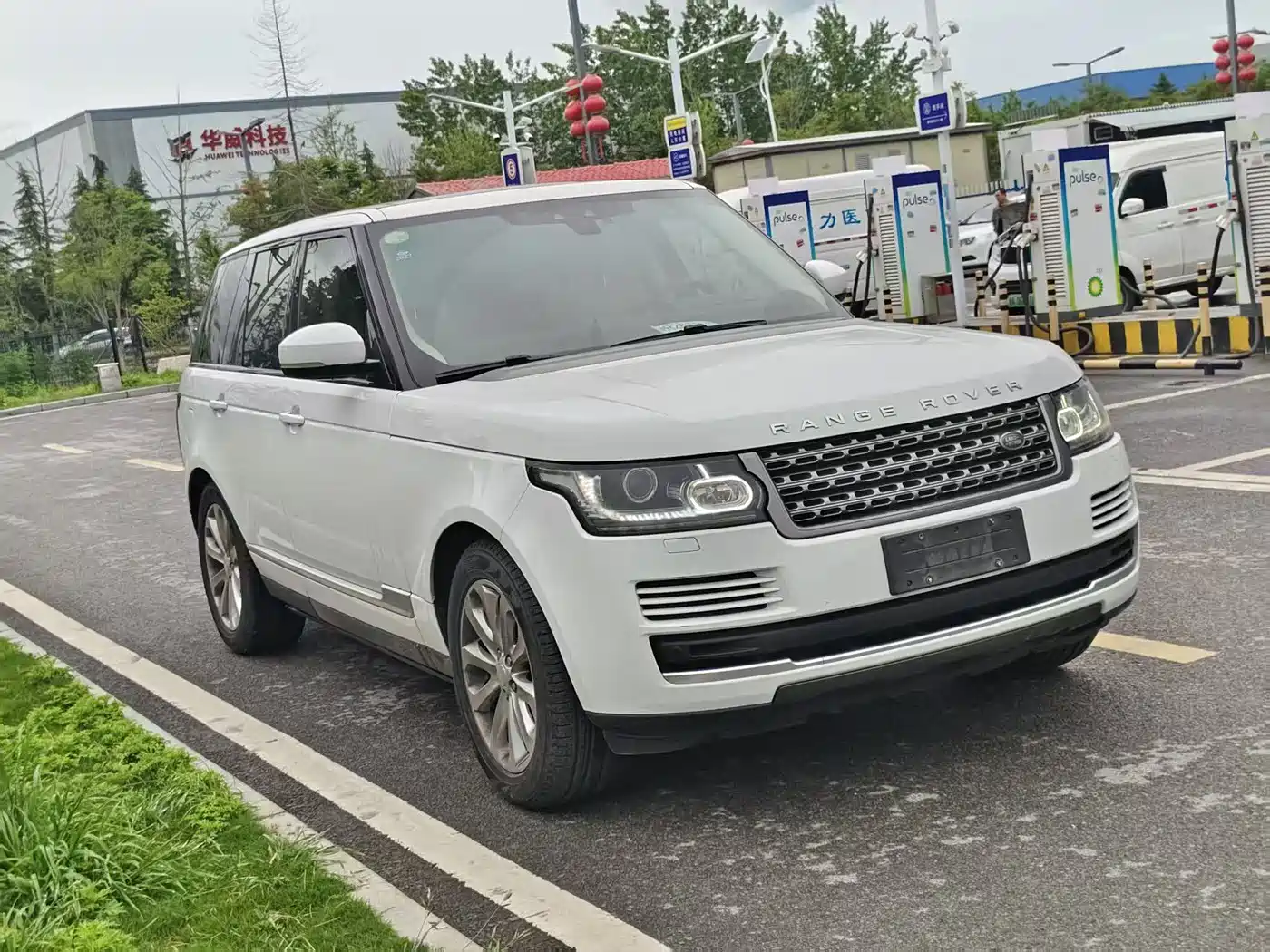 Land Rover Range Rover 2017 3.0 SC V6 Vogue фото 3