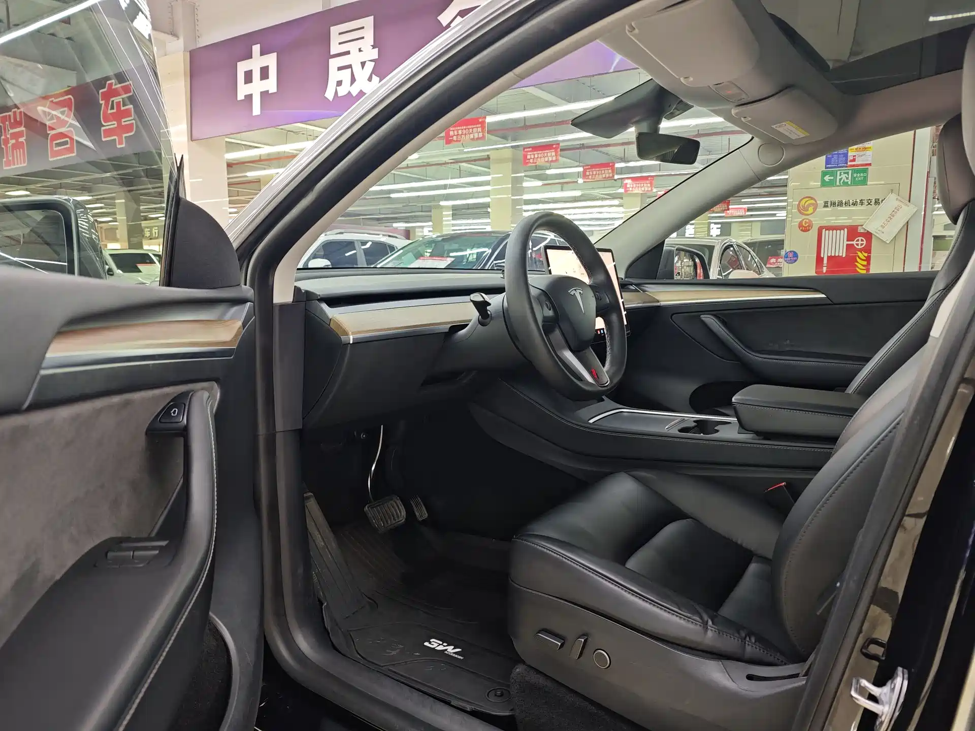 Фото 7 - Tesla Model Y