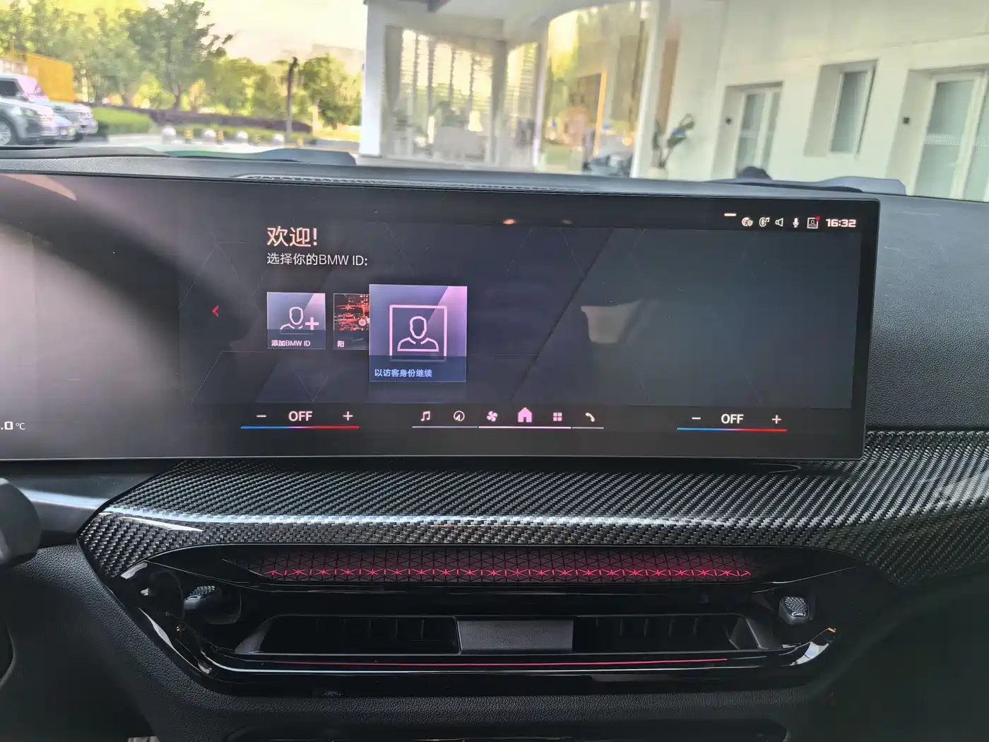 BMW M2 2024 M2 фото 11