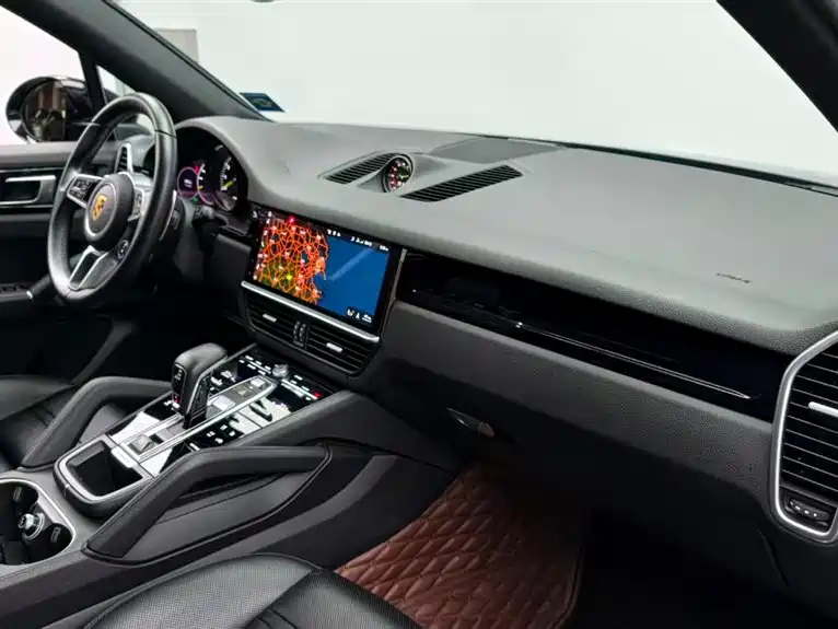 PORSCHE CAYENNE NEW ENERGY