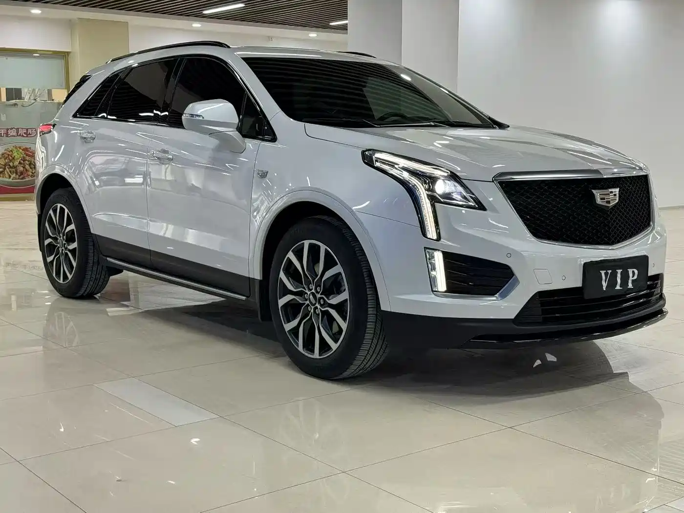 CADILLAC XT5