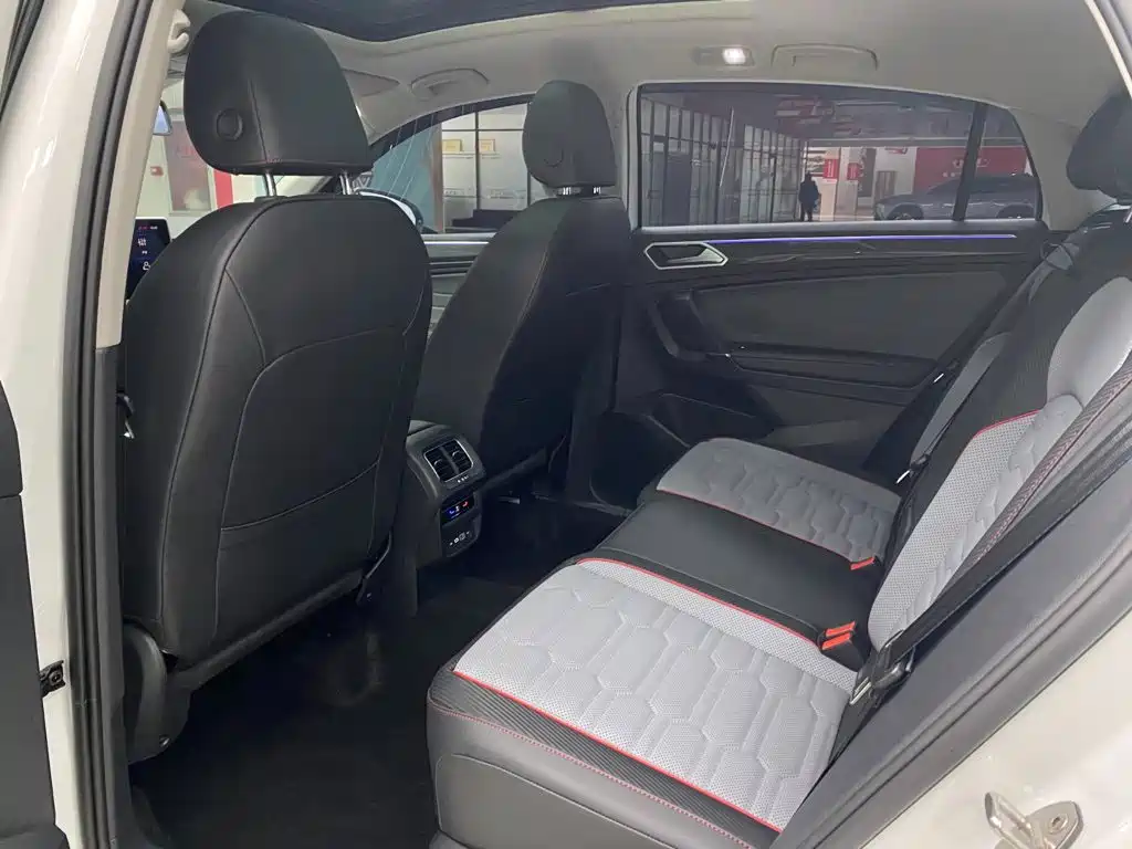 Volkswagen Tiguan X 2022 2023 Facelift 330TSI FWD Prestige Flagship