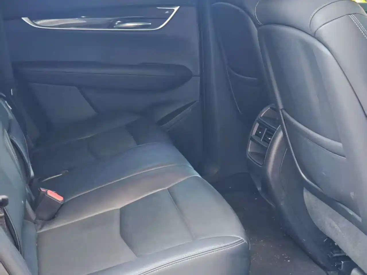 Cadillac XT5 2024 2024 2.0T AWD Luxury (Hummingbird Edition)