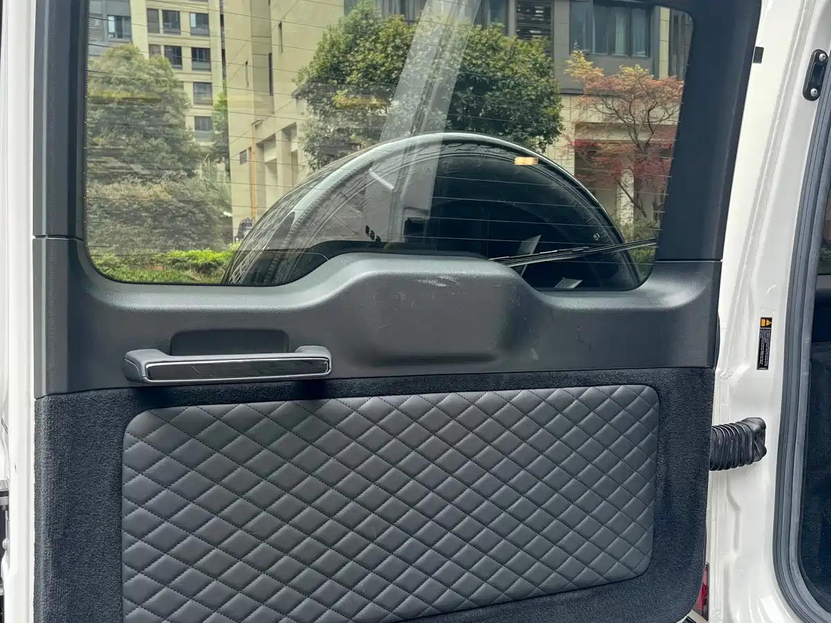 MERCEDES-BENZ G-CLASS AMG