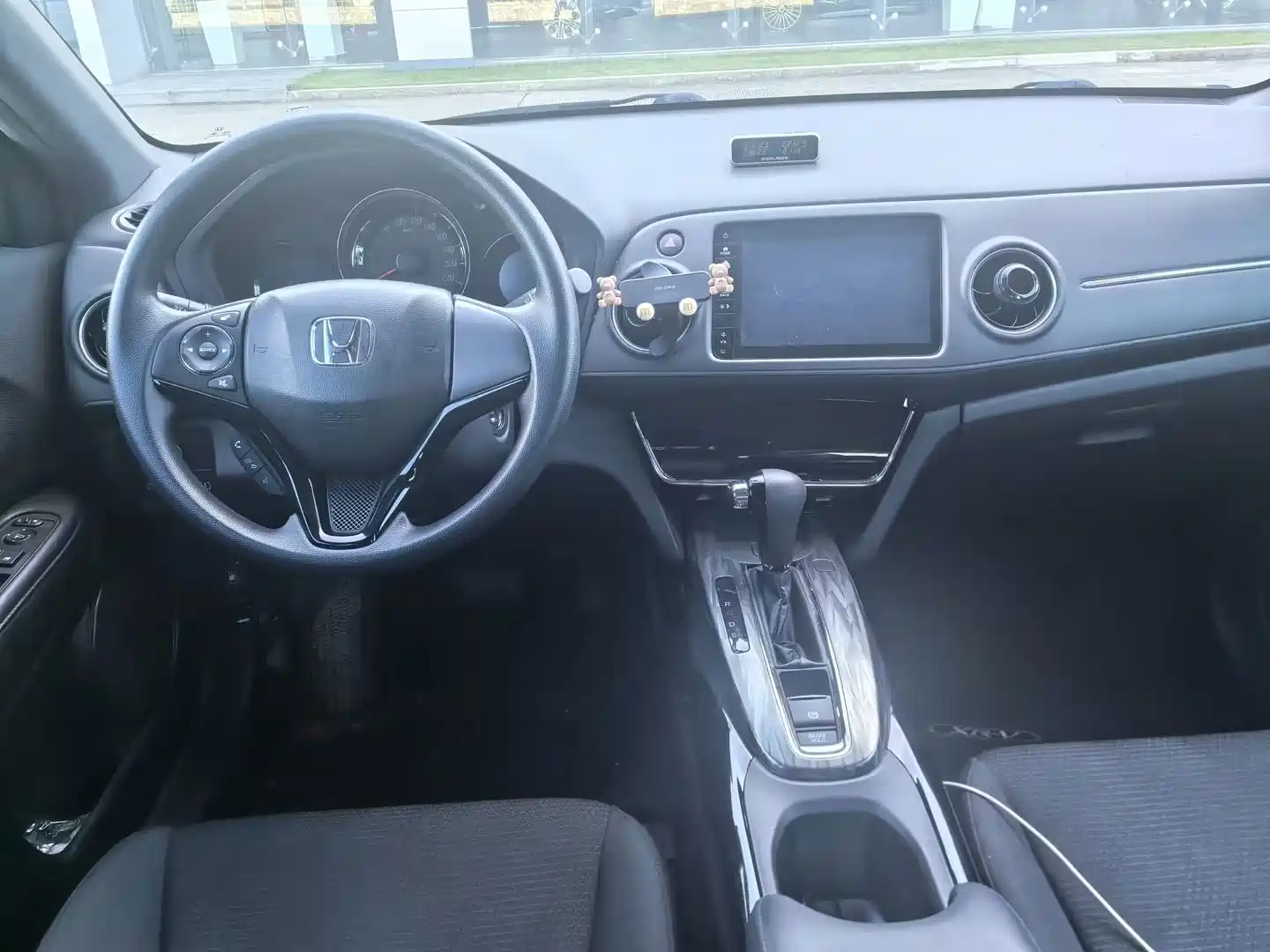 Photo 4 - Honda XR-V